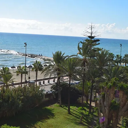 Beachfront Heaven - Carvajal Appartement