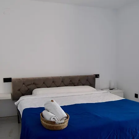 Beachfront Heaven - Carvajal Appartement