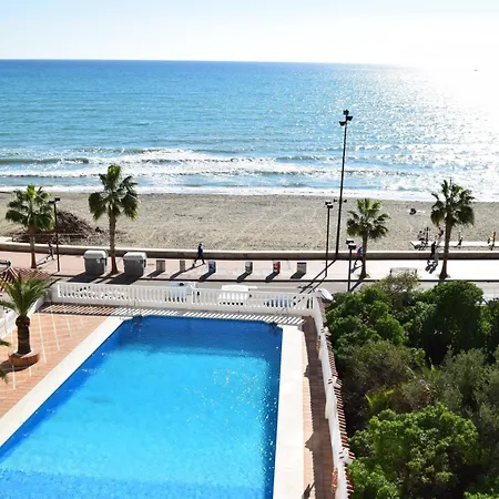 Beachfront Heaven - Carvajal *