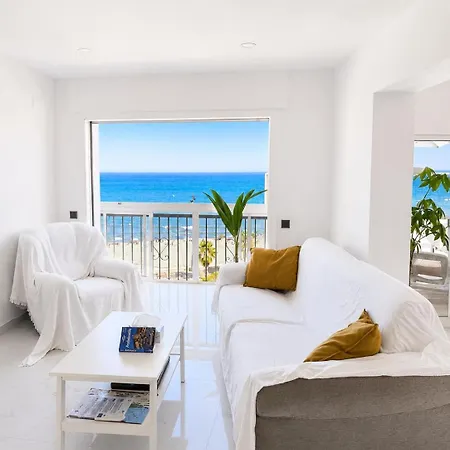 Beachfront Heaven - Carvajal