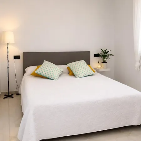 Beachfront Heaven - Carvajal Fuengirola