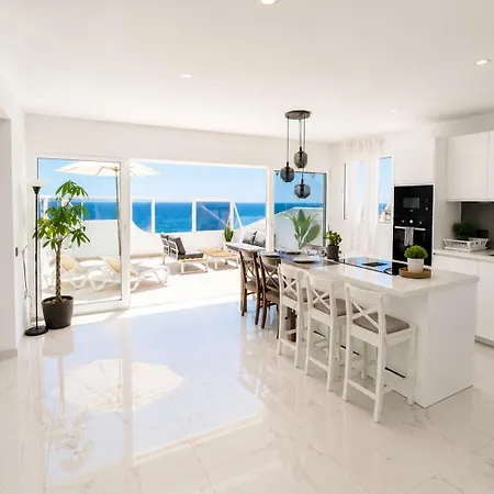 Beachfront Heaven - Carvajal Lejlighed *