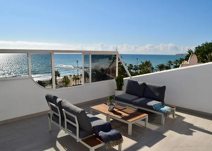 Beachfront Heaven - Carvajal