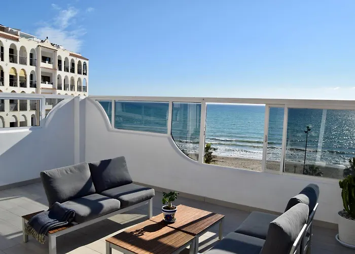 Beachfront Heaven - Carvajal Appartement
