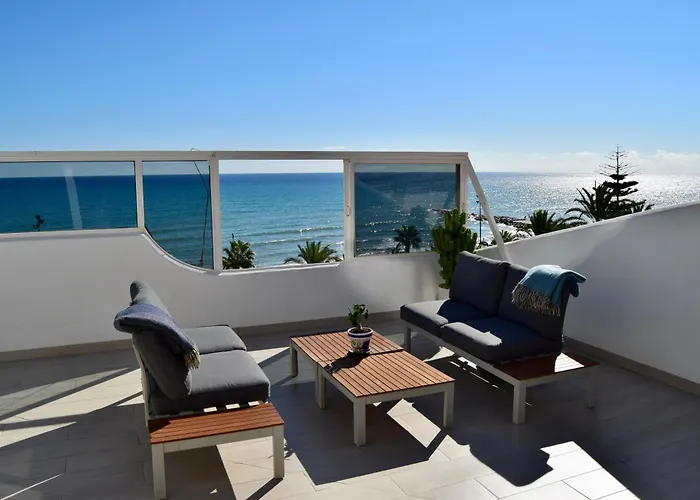 Beachfront Heaven - Carvajal Апартаменты Фуэнхирола